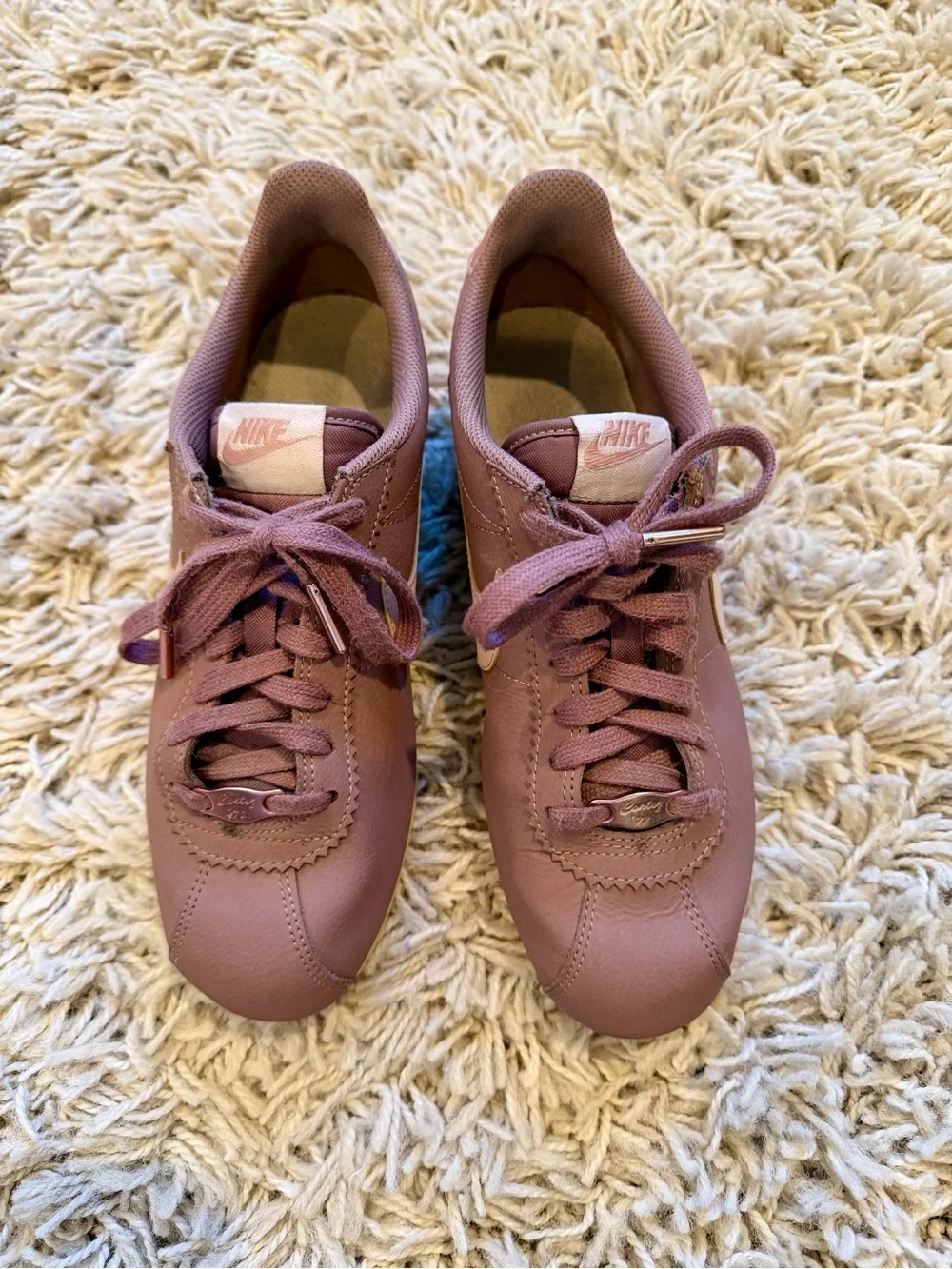 Nike Women’s Mauve Cortez - Picture 2 of 5